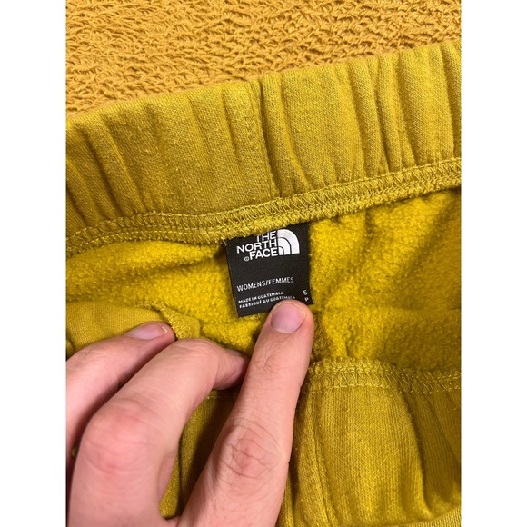 The North Face Women‎ S Yellow Sweat Shorts Pockets Elastic Waist - Picture 10 of 10